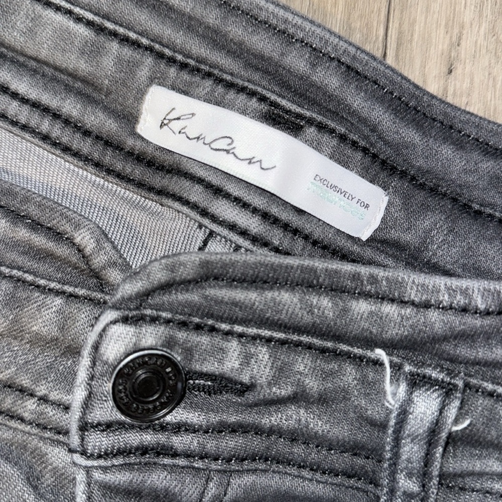 Size 30 KanCan for Maurice’s Gray Ankle Jeans - Picture 4 of 5